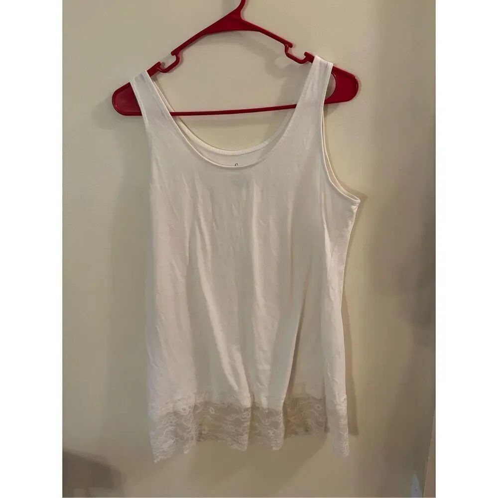 Soma White Tank Top with Lacy Bottom